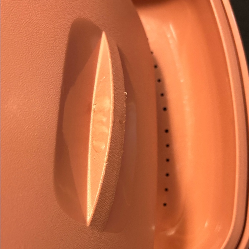 Tupperware Pink Oval Container - Picture 6 of 12